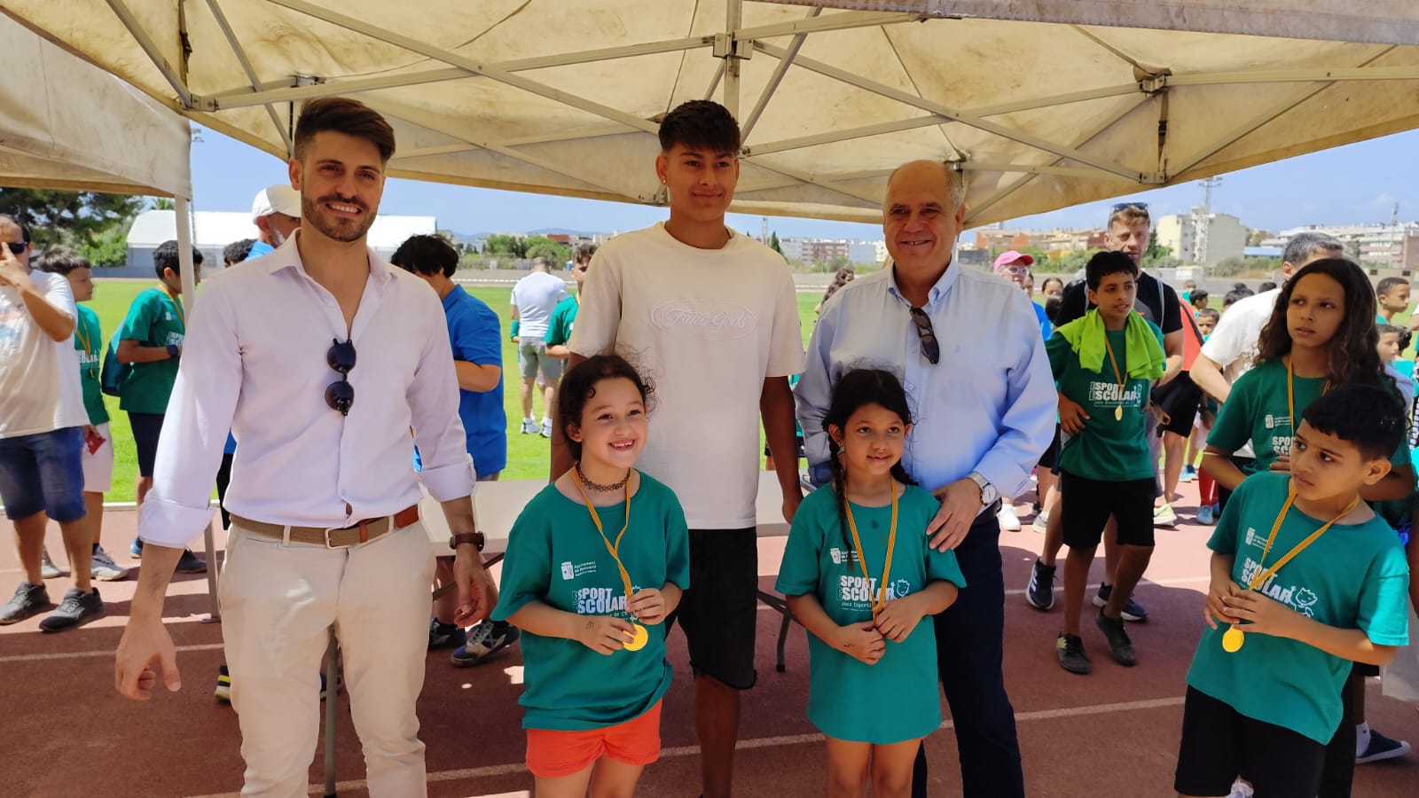 Equipo organizador y participantes del Campus de verano 2025